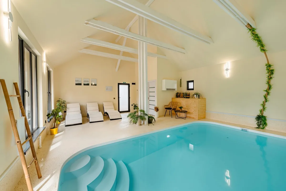Piscină interioară Apusenity